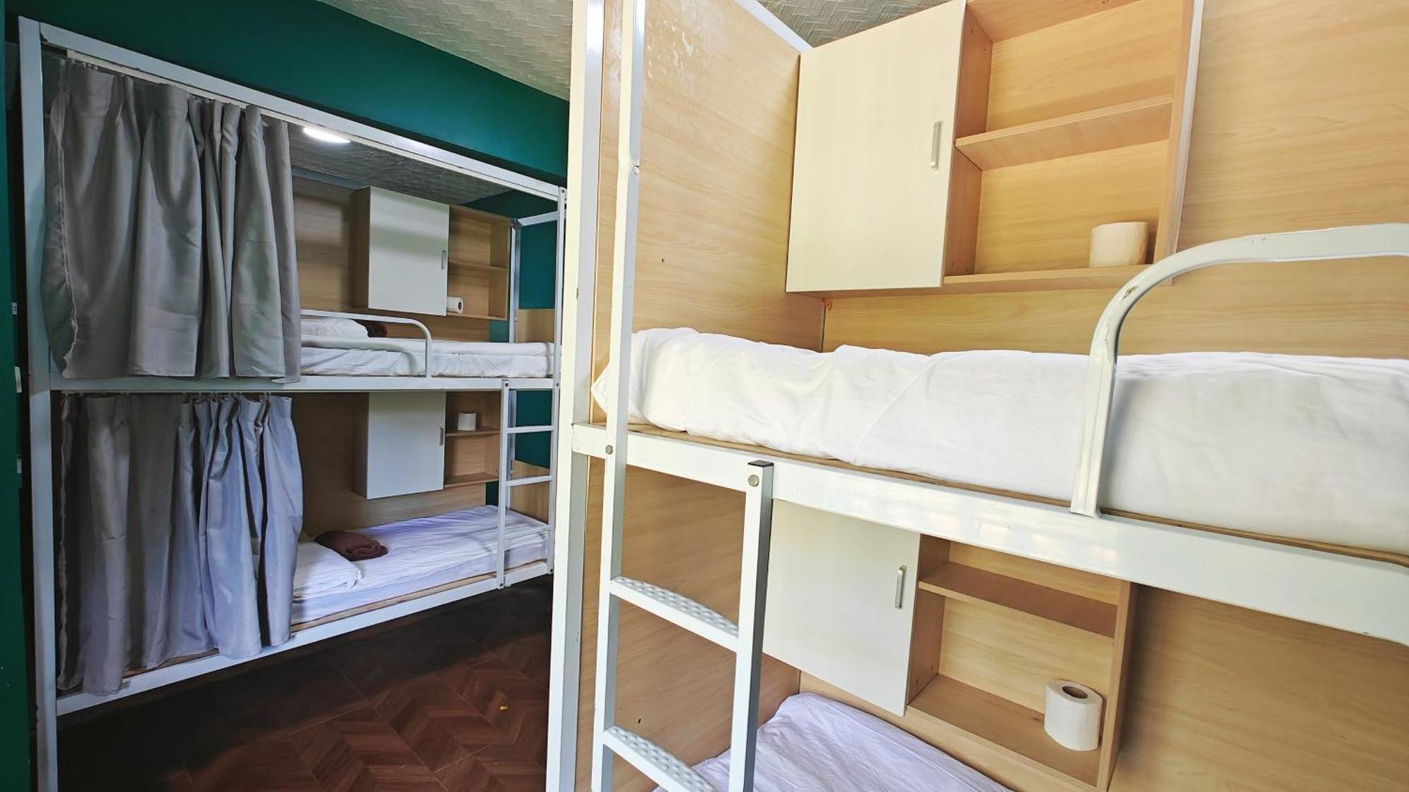 80 Bar Hostel Coron Dış mekan fotoğraf