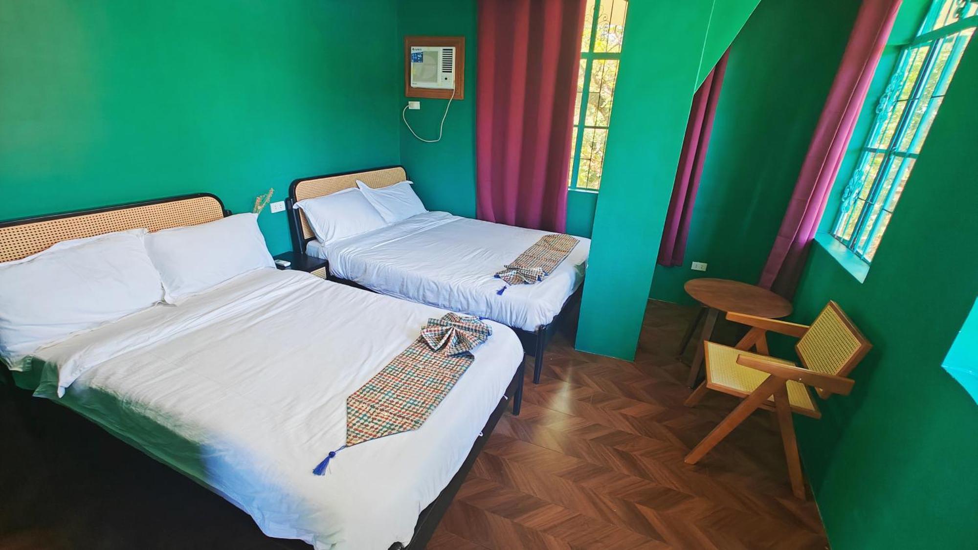 80 Bar Hostel Coron Dış mekan fotoğraf