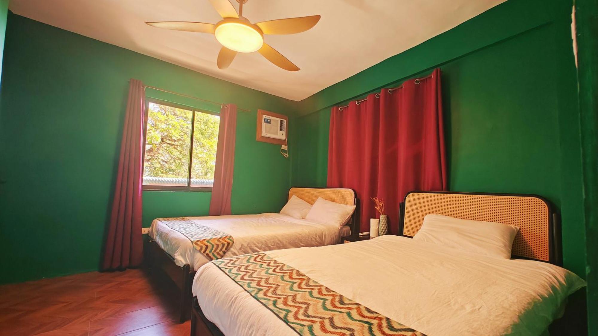 80 Bar Hostel Coron Dış mekan fotoğraf