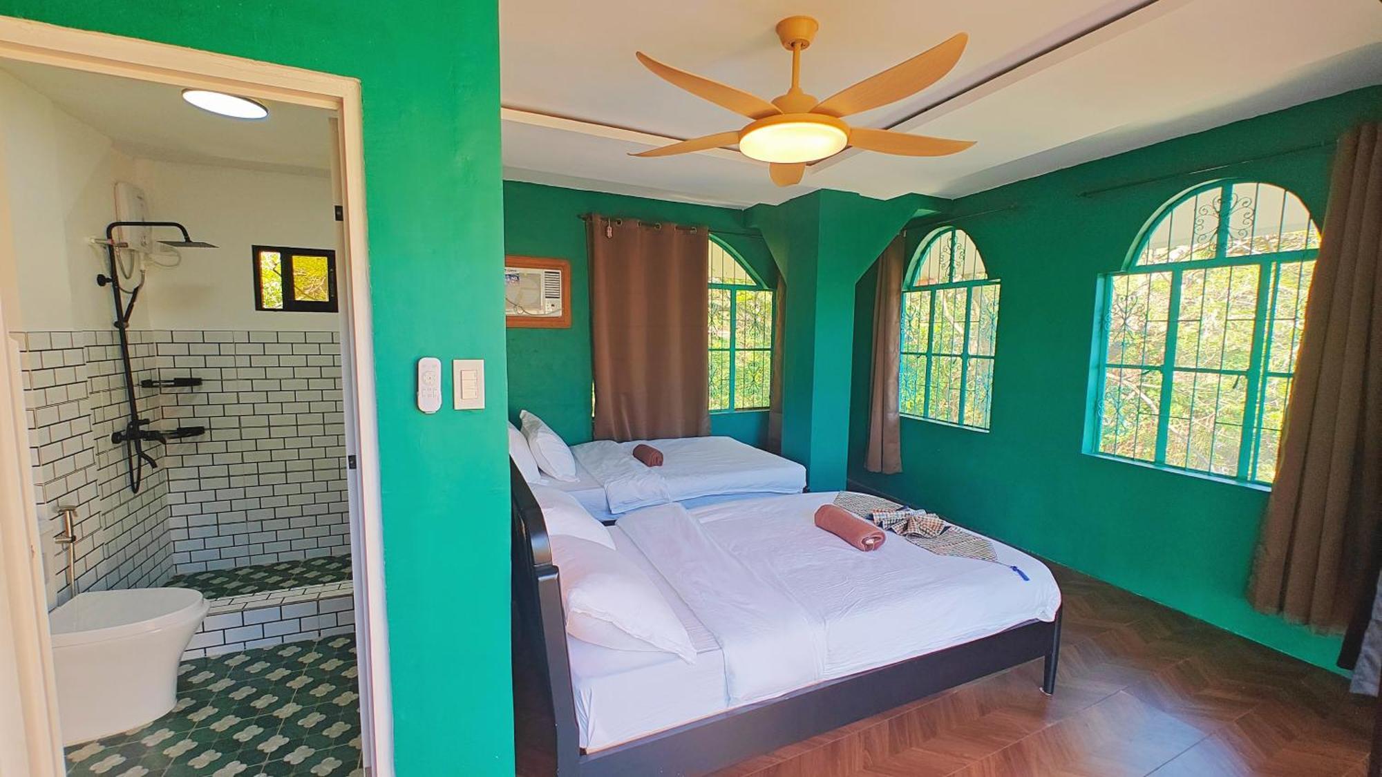 80 Bar Hostel Coron Dış mekan fotoğraf