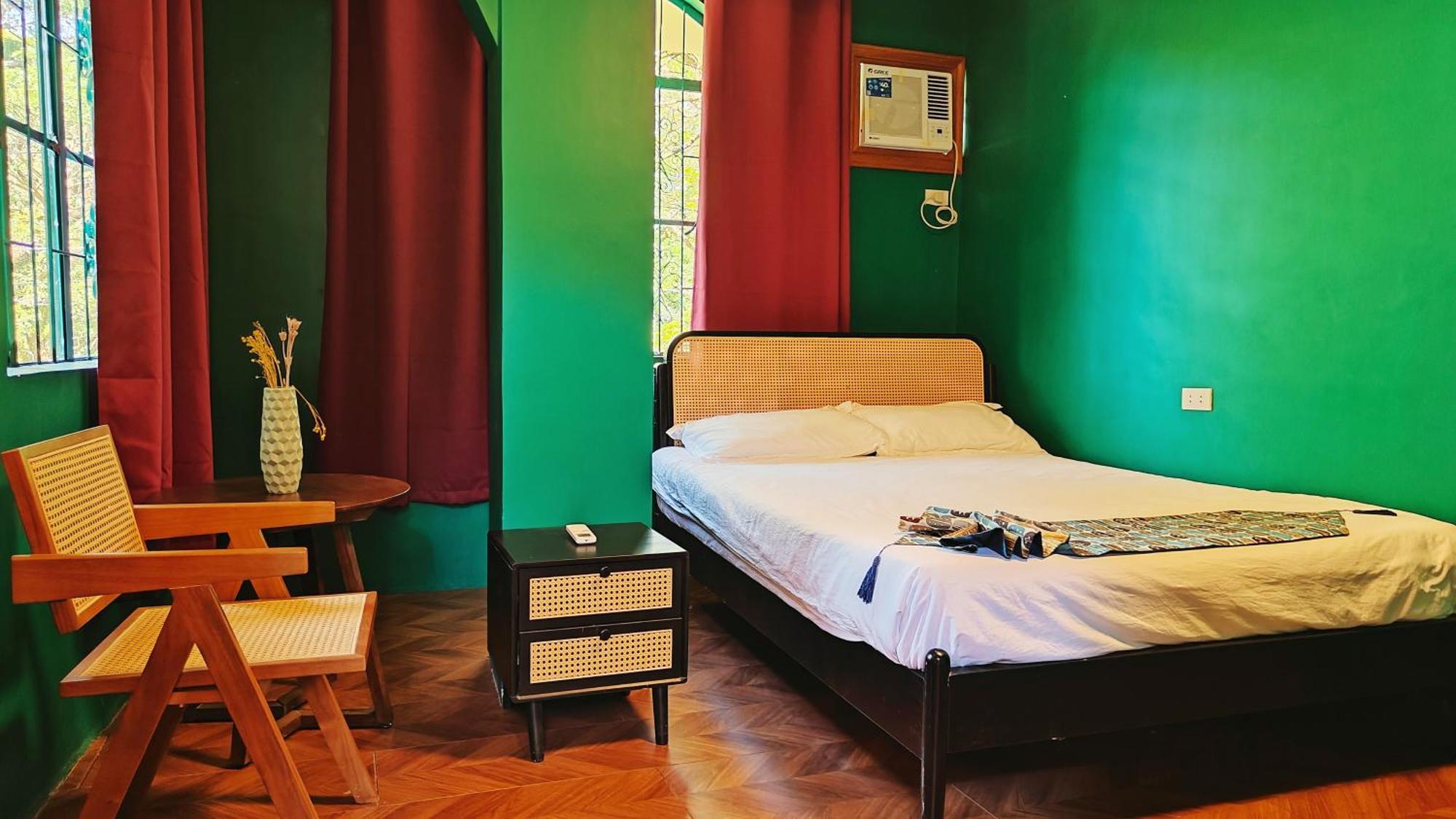 80 Bar Hostel Coron Dış mekan fotoğraf