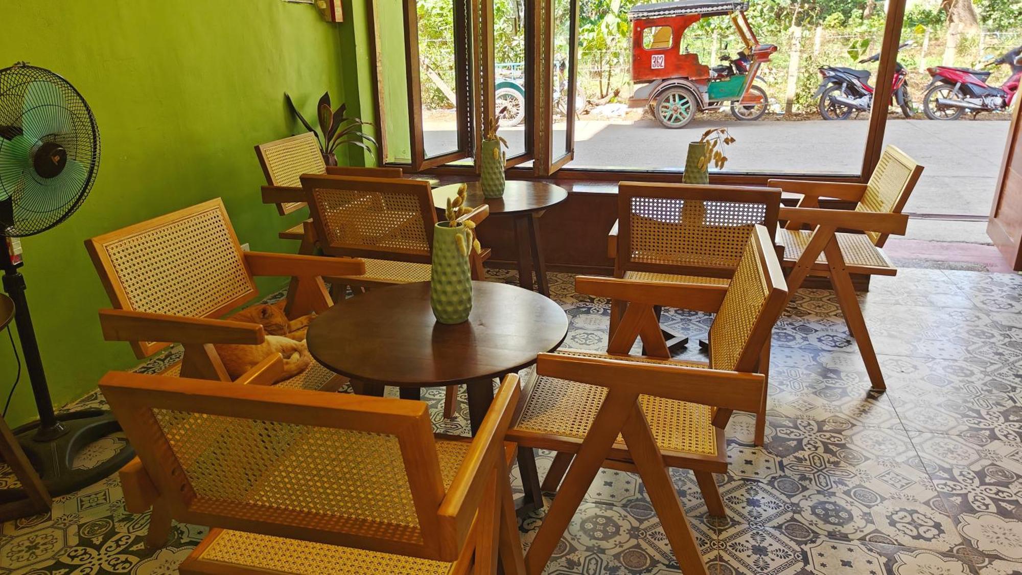 80 Bar Hostel Coron Dış mekan fotoğraf