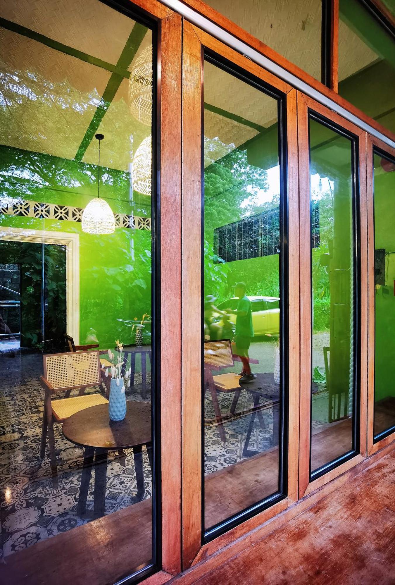 80 Bar Hostel Coron Dış mekan fotoğraf